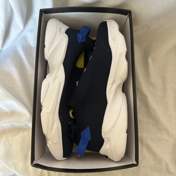 NEW - French Connection - 'FCUK' Camden Slip on Sneakers - Size 10 - Picture 8 of 9